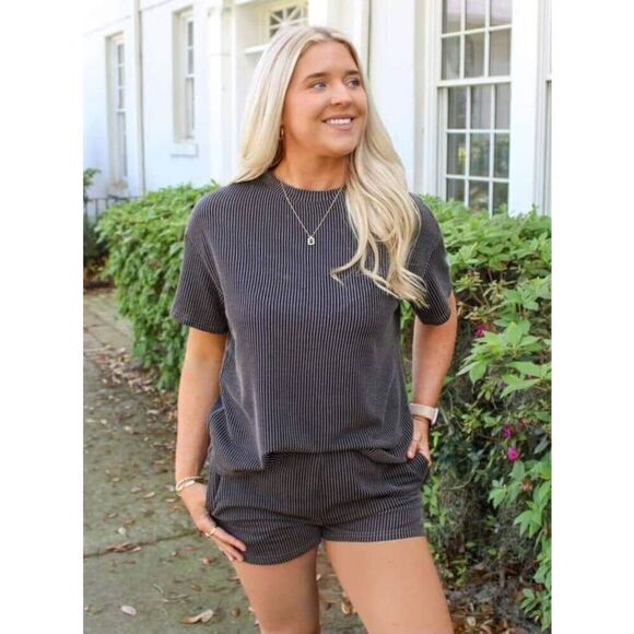 Gray 2pc Set with pockets - Picture 1 of 1